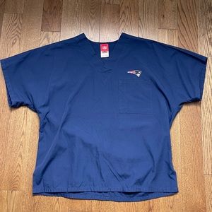 Patriots scrub top